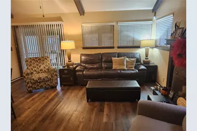 4645 Shannon Court, Union City, GA 30291 - Photo 8