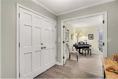 370 Kenilworth Circle, Stone Mountain, GA 30083 - Photo 4