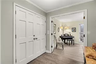 370 Kenilworth Cir, Stone Mountain, GA 30083 - Photo 4