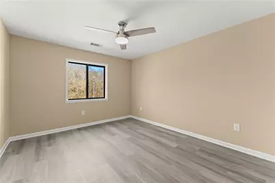 605 Candler Street #C8, Gainesville, GA 30501 - Photo 16