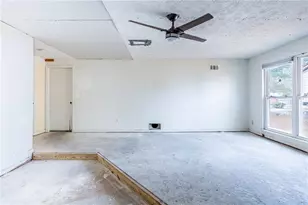 7300 Buck Creek Dr, Fairburn, GA 30213 - Photo 12