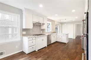 1050 Lakemont Trce, Roswell, GA 30075 - Photo 12