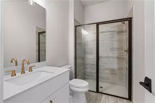 1036 Eastman Ct, Hoschton, GA 30548 - Photo 8