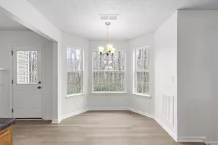 2346 Sapphire Ct, Ellenwood, GA 30294 - Photo 10