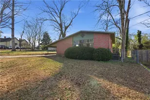 101 Pine Cir, Jonesboro, GA 30236 - Photo 1