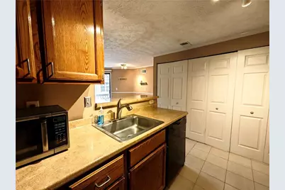 1299 Keys Lake Drive NE, Atlanta, GA 30319 - Photo 8