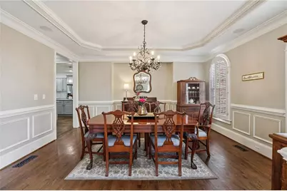 654 Windsor Parkway, Sandy Springs, GA 30342 - Photo 10