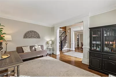 654 Windsor Parkway, Sandy Springs, GA 30342 - Photo 8