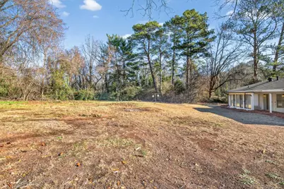 2569 Poplar Street, Snellville, GA 30078 - Photo 28