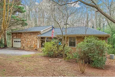 260 E Memorial Drive E, Dallas, GA 30132 - Photo 2