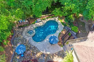 13415 Providence Lake Dr, Alpharetta, GA 30004 - Photo 56