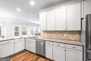 23 Carrington Way, Newnan, GA 30265 - Photo 8