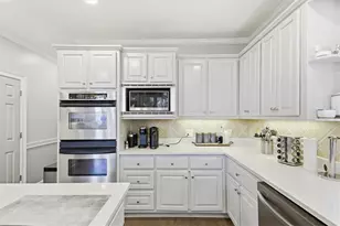 1121 Hiddenbrook Ln, Suwanee, GA 30024 - Photo 16