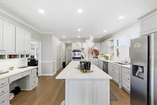 1121 Hiddenbrook Ln, Suwanee, GA 30024 - Photo 14