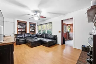 332 Dixie Ave N, Bremen, GA 30110 - Photo 8