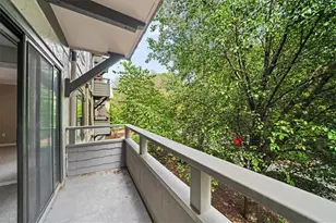 1217 Highland Bluff Dr S E, Atlanta, GA 30339 - Photo 12