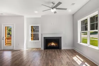 301 Retreat Way, Carrollton, GA 30116 - Photo 8