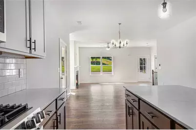 301 Retreat Way, Carrollton, GA 30116 - Photo 10