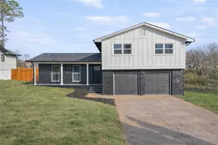 5240 Omalley Ln, Stone Mountain, GA 30088 - Photo 1