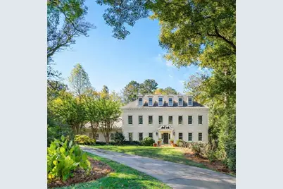 5550 Errol Pl, Atlanta, GA 30327 - Photo 2