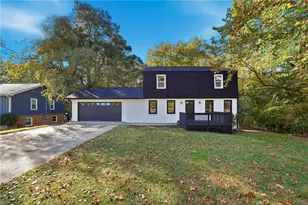 6917 Laurel Wood Dr, Douglasville, GA 30135 - Photo 2