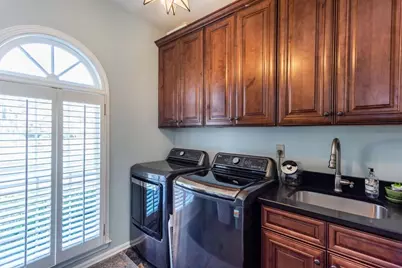 305 Aldenshire Place, Sandy Springs, GA 30350 - Photo 46