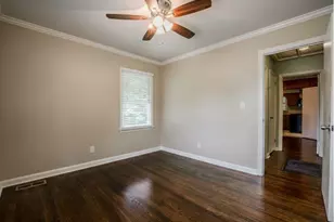 817 Gertrude Pl NW, Atlanta, GA 30318 - Photo 16