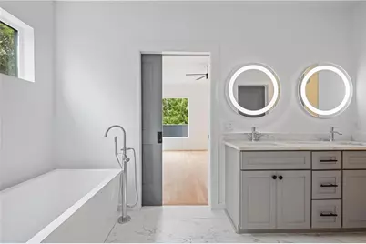 956 Herndon Street NW, Atlanta, GA 30318 - Photo 16