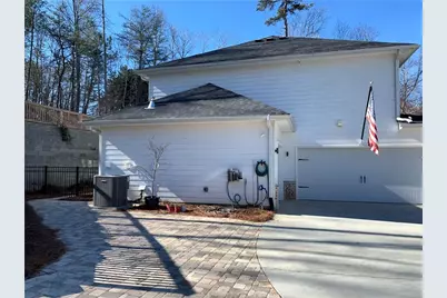 5832 Bay View Drive, Buford, GA 30518 - Photo 10