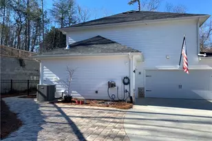 5832 Bay View Dr, Buford, GA 30518 - Photo 10