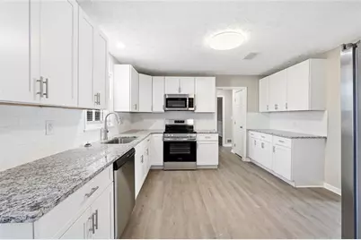 4043 Colonial Drive SW, Lilburn, GA 30047 - Photo 10