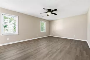 4043 Colonial Dr SW, Lilburn, GA 30047 - Photo 18