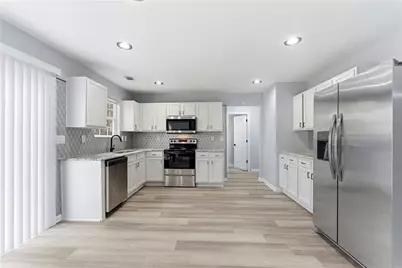 360 Walton View, Fairburn, GA 30213 - Photo 12