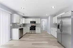 360 Walton View, Fairburn, GA 30213 - Photo 12