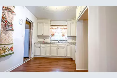 2162 Holly Hill Drive, Decatur, GA 30032 - Photo 18