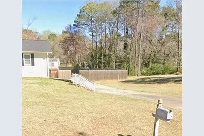 260 Remington, Ellenwood, GA 30294 - Photo 2