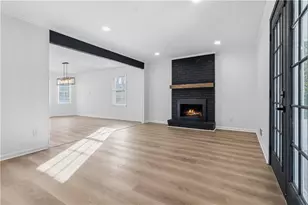 631 Bralorne Dr, Stone Mountain, GA 30087 - Photo 8