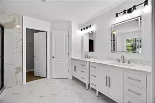 1322 Melrose Woods Ln, Lawrenceville, GA 30045 - Photo 14