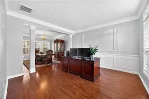 1322 Melrose Woods Ln, Lawrenceville, GA 30045 - Photo 12