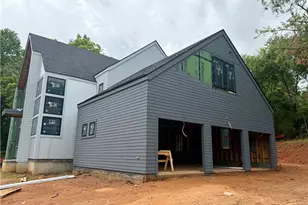 215 Winterberry Wy, Roswell, GA 30075 - Photo 4
