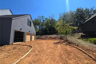 215 Winterberry Wy, Roswell, GA 30075 - Photo 4
