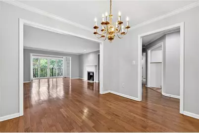 27405 Plantation Drive NE, Atlanta, GA 30324 - Photo 16