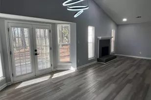 8869 Habersham Dr, Jonesboro, GA 30238 - Photo 12