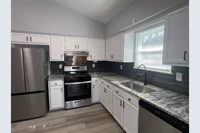 8869 Habersham Drive, Jonesboro, GA 30238 - Photo 16