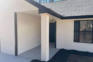 8869 Habersham Dr, Jonesboro, GA 30238 - Photo 4