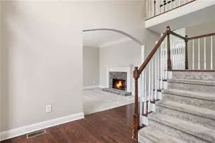 911 Laurel Crest Dr, Woodstock, GA 30189 - Photo 8