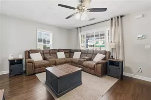 2951 Palm Dr, East Point, GA 30344 - Photo 6