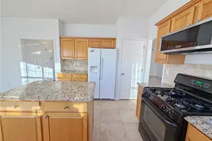 8205 Norwich Pl, Suwanee, GA 30024 - Photo 14