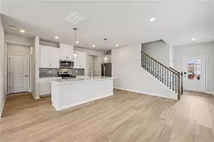 2812 Manor, College Park, GA 30337 - Photo 10