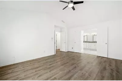 10895 Glenbarr Drive, Johns Creek, GA 30097 - Photo 18